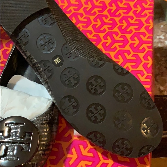 Shoes - Picture 4 of 4